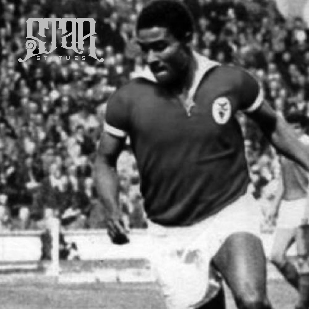 Eusébio Bronze Statue - Star Statues