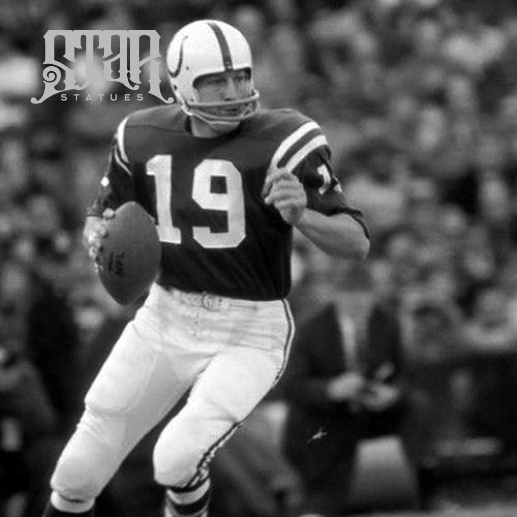 Johnny Unitas Bronze Statue - Star Statues