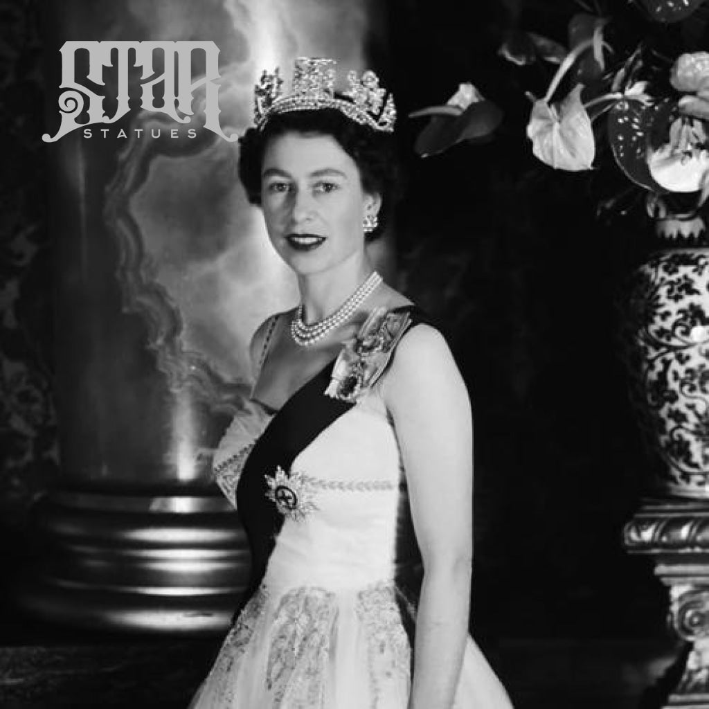 Queen Elizabeth Ii | Royalty Bronze Statue