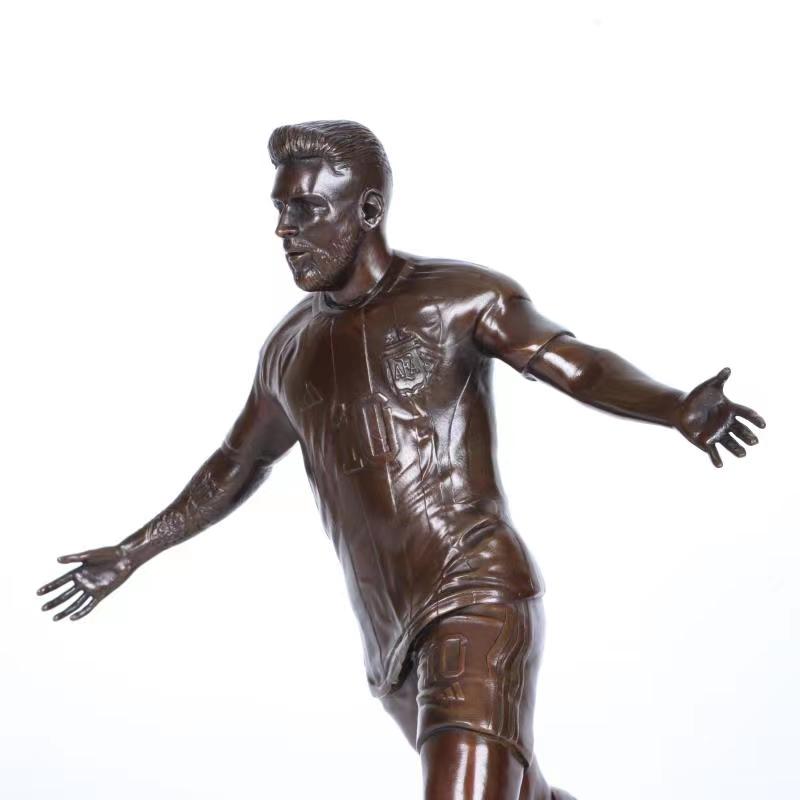 Lionel Messi Statue Figurine 4