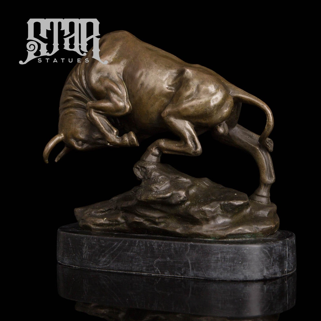 Charging Bull | Animal and Wildlife Sculpture | Bronze Statue - Star Statues
