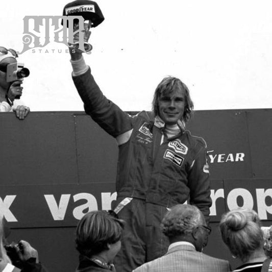 James Hunt Bronze Statue - Star Statues