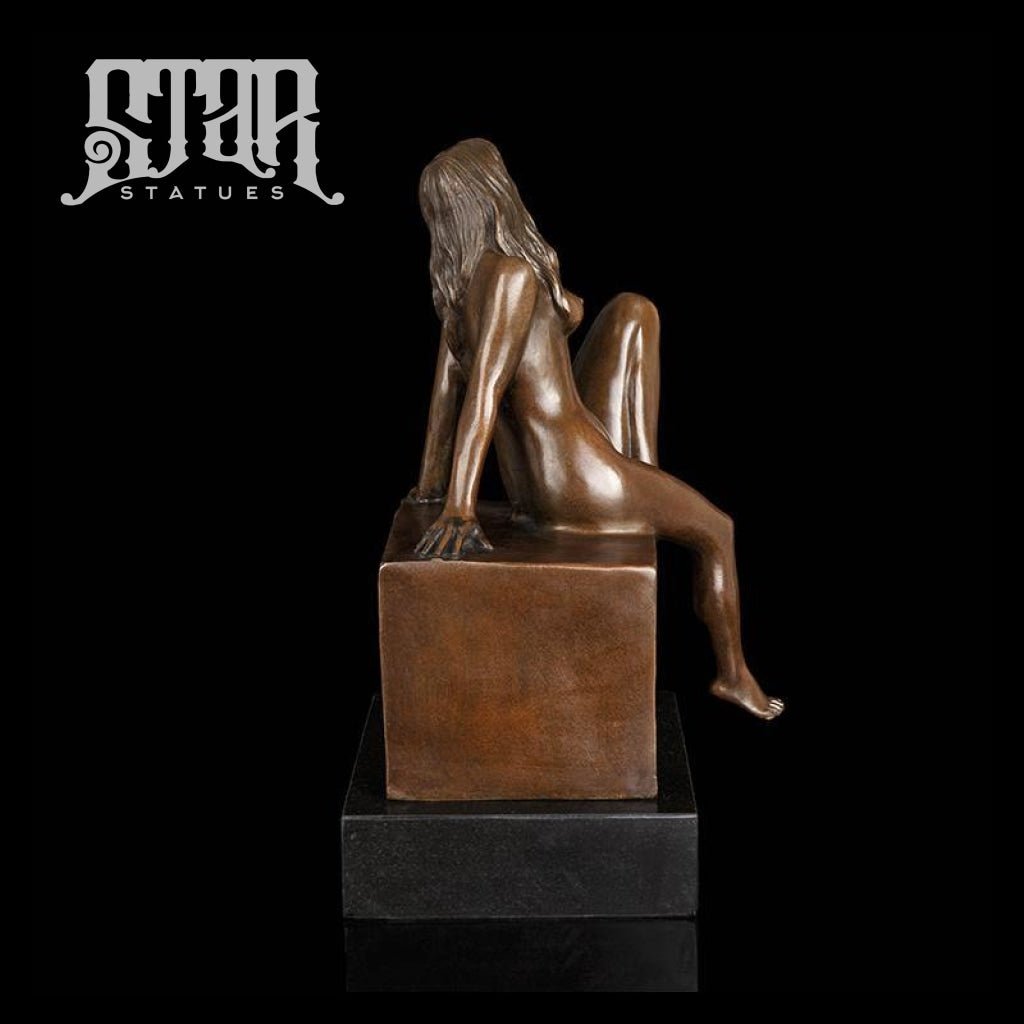 Sexy Women Sitting  | Nude and Erotic Sculpture | Bronze Statue - Star Statues
